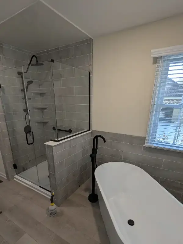 Shower & Tub